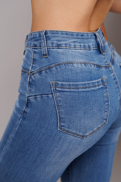 LUNA – Flare Mid Rise – Light Blue